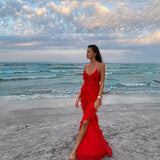 Vestido largo con volantes en capas y tirantes finos