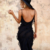 Vestido largo con volantes en capas y tirantes finos