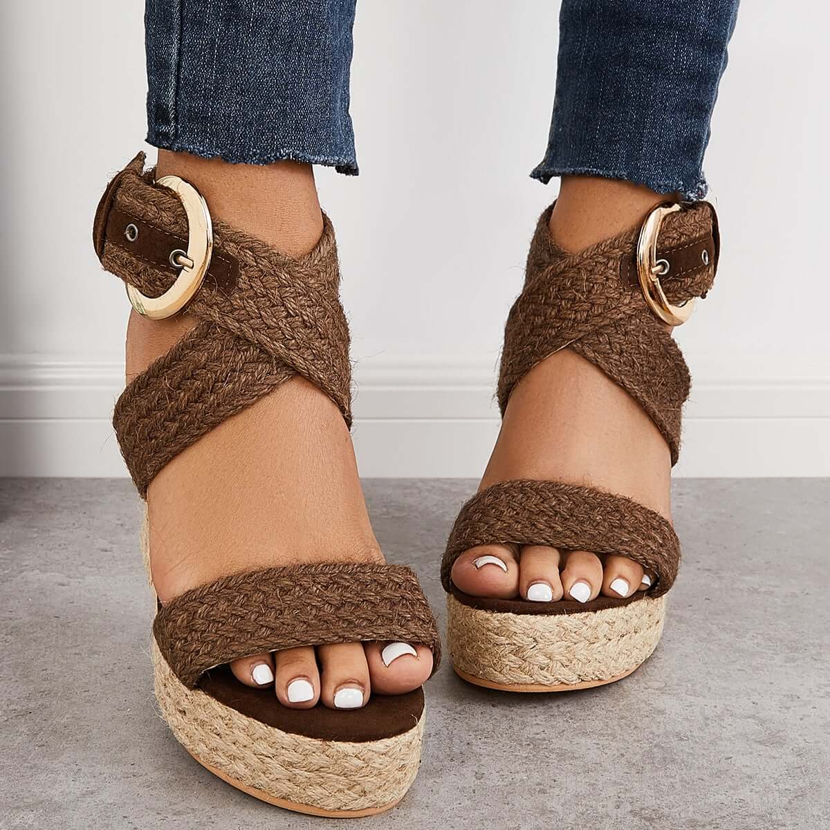 Sandalias de Plataforma Alta – Estilo Boho con Tiras Cruzadas & Hebilla