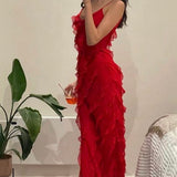 Vestido largo con volantes en capas y tirantes finos