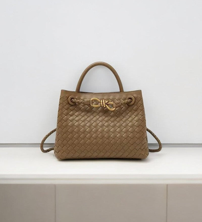 Aurora Bolso de Cuero Trenzado – Cierre Dorado