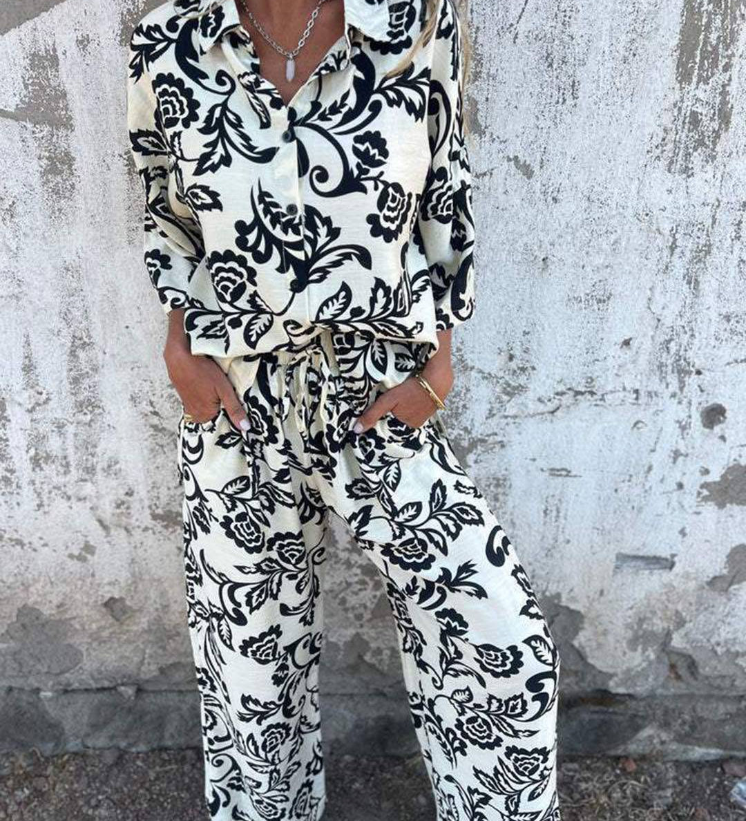 Conjunto Dorian de dos piezas con estampado botánico y estilo elegante