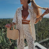 Conjunto de playa calado con kimono, top y pantalón acampanado
