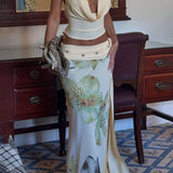 Conjunto de verano con top drapeado y falda larga estampada