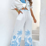 Conjunto veraniego con camisa y pantalón ancho estampado tropical