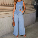 Conjunto denim de dos piezas con chaleco abotonado y pantalón de pierna ancha