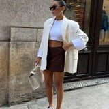 Blazer Crema Mujer de Corte Clásico con Botones Frontales