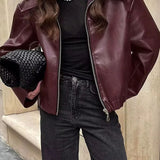 Chaqueta corta oversize efecto piel en burdeos