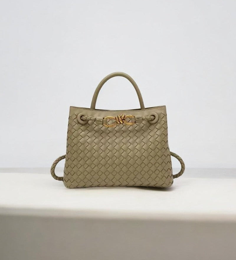 Aurora Bolso de Cuero Trenzado – Cierre Dorado