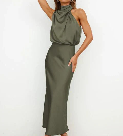 Vestido de fiesta con escote halter drapeado y corte recto