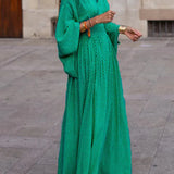 Vestido Largo Fluido con Estampado Geométrico – Elegancia Atemporal