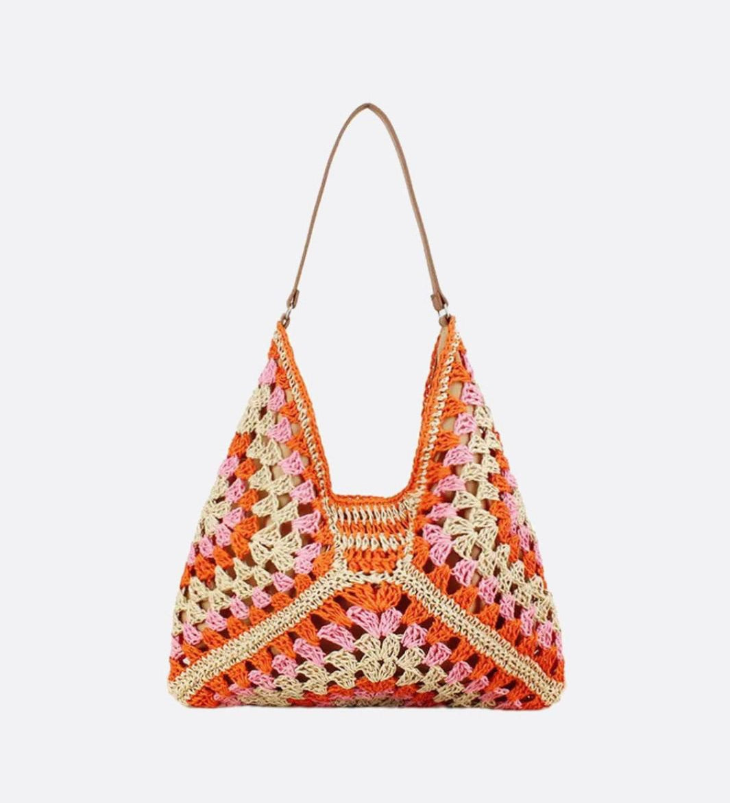Bolso de Crochet en Forma de Triángulo – Estilo Boho Hecho a Mano